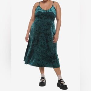 Green Velvet Midi Slip Plus Size Hot Topic Dress